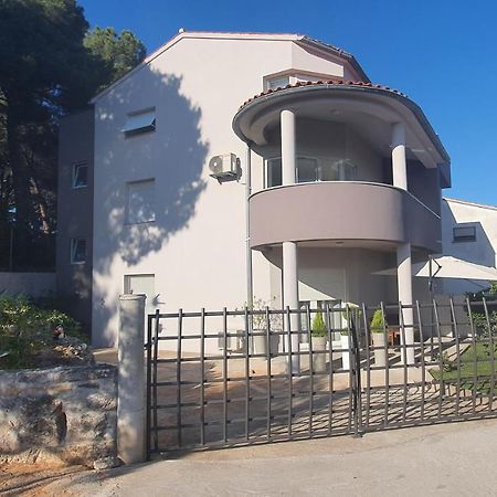 Apartman Tika Pola Esterno foto