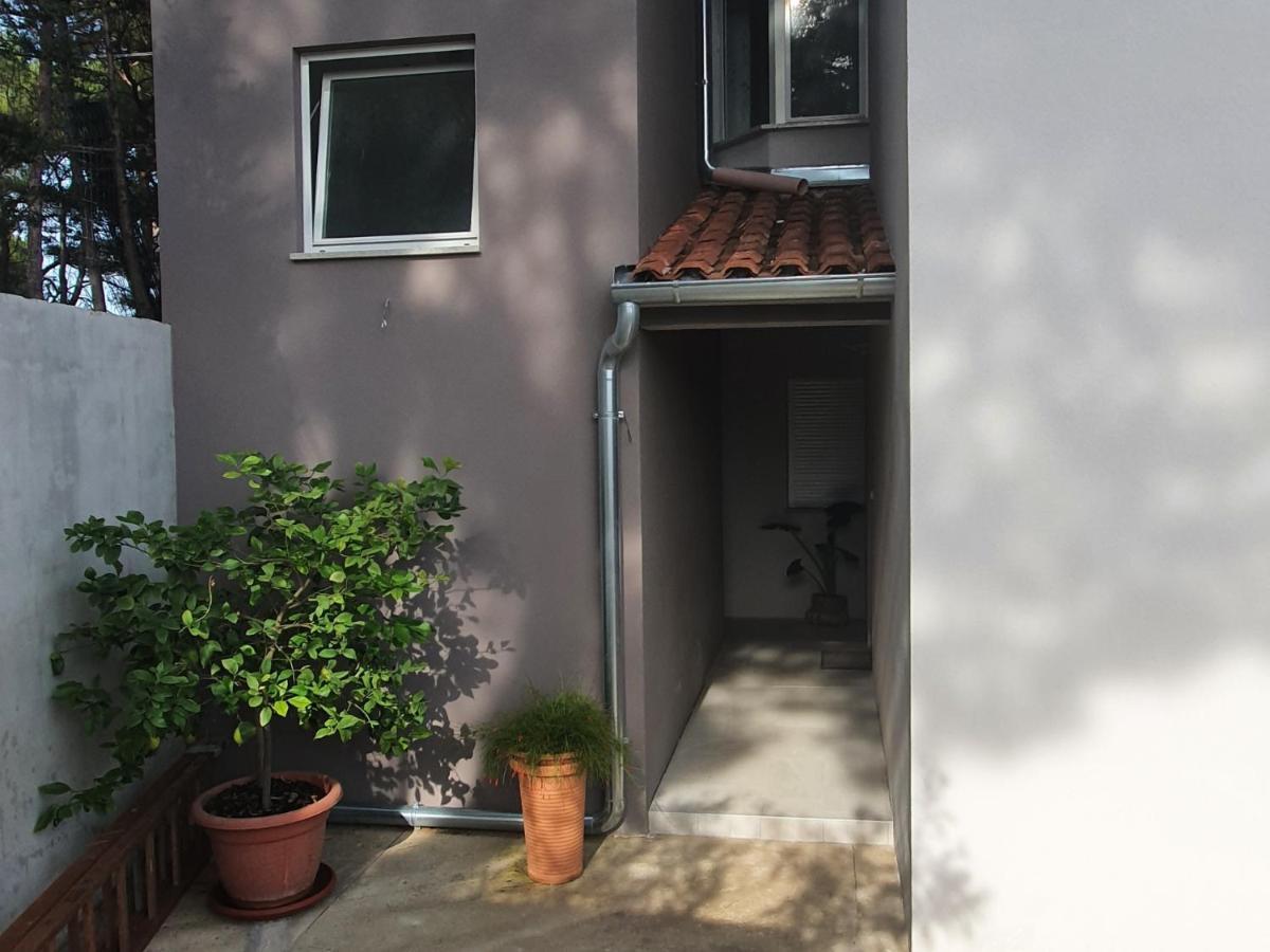 Apartman Tika Pola Esterno foto